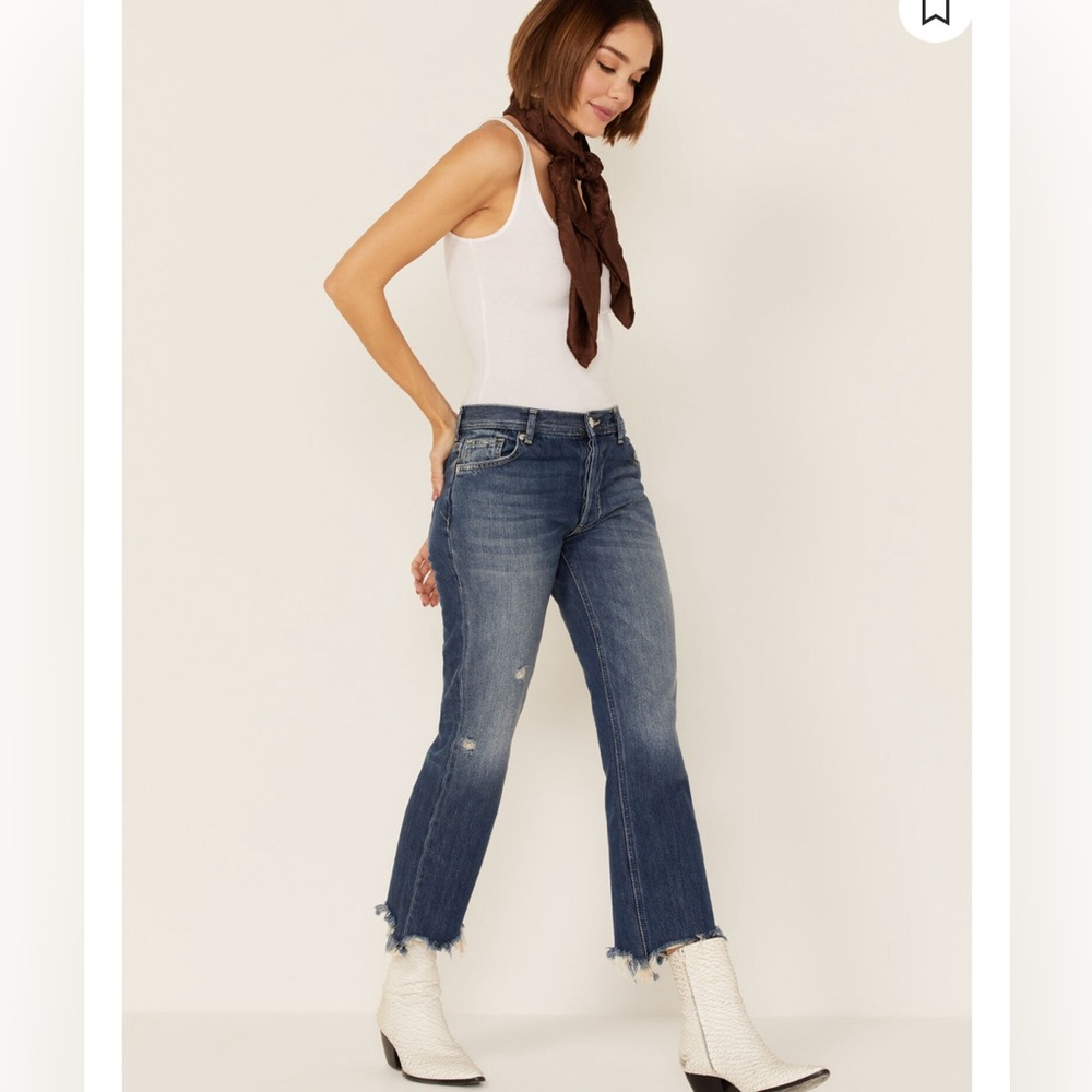 We the Free Distressed Cropped Jeans NWT Size 25